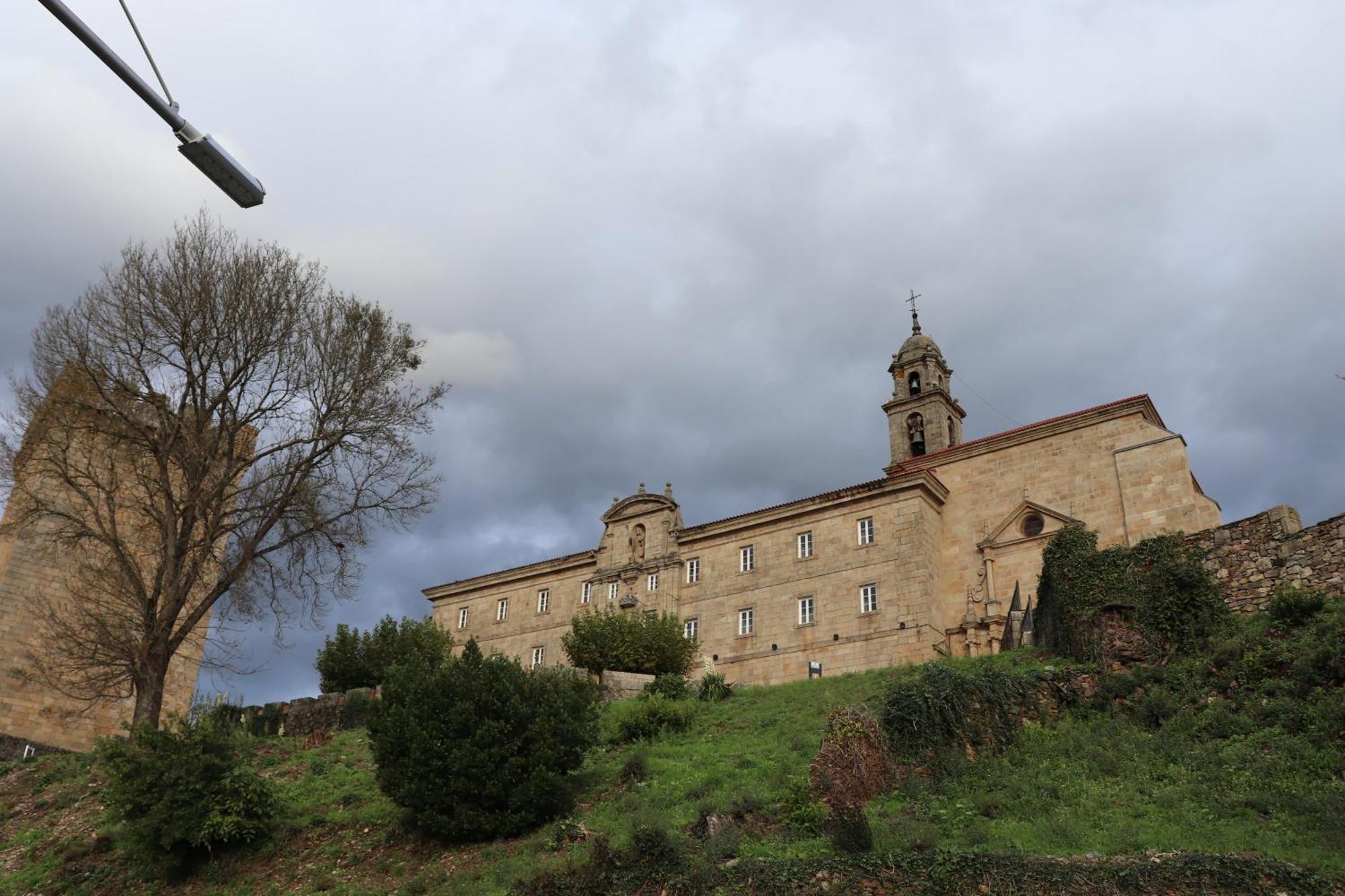 Acogedor Apartamento Ribeira Sacra 몬포르테데레모스 외부 사진